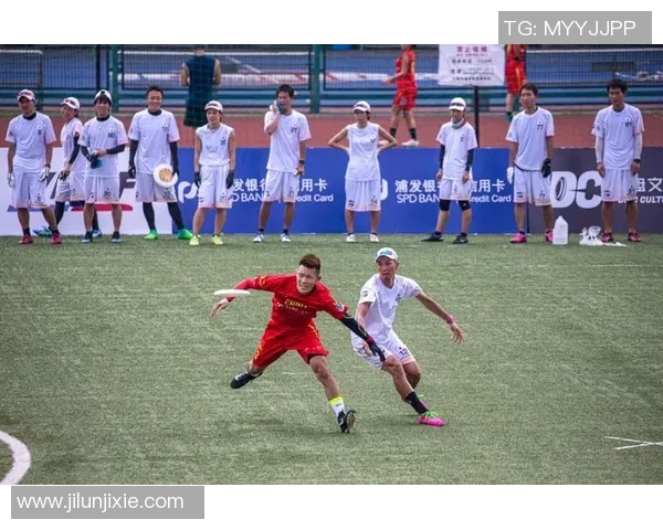 武汉飞盘队的个人能力提升与团队协作的深度探讨 武汉飞盘队的个人能力提升与团队协作的深度探讨